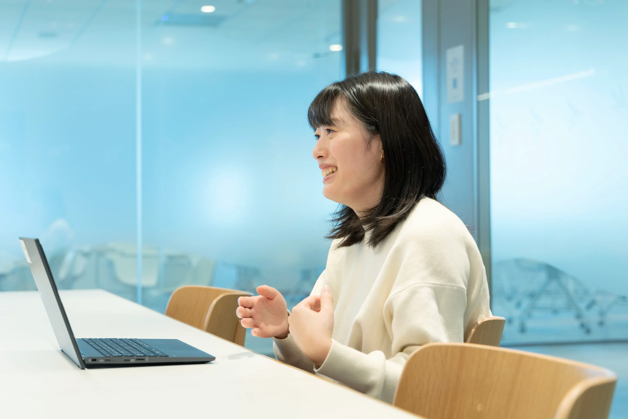 オフィスは、価値を生み出す場。社員を巻き込み「出社したくなる空間 